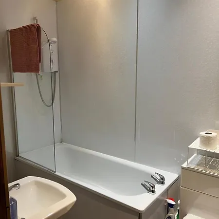 Specious Edinburgh Retreat With Famous Park Views شقة إدنبرة