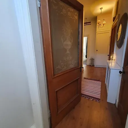 Apartman The Flat With The Pink Door *