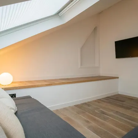 2bd Loft Style - - Free Parking - Pass The Keys