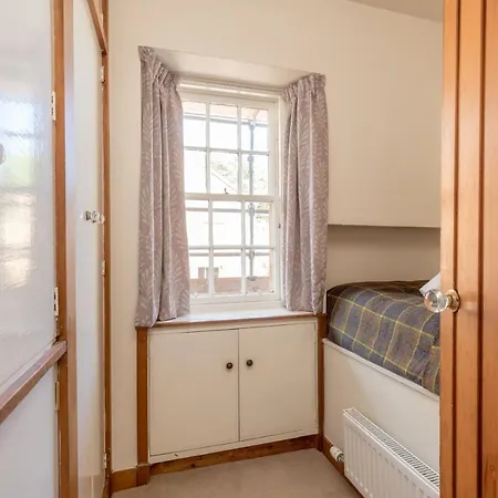 Joivy Charming Mews Flat Near The Dean Bridge 爱丁堡
