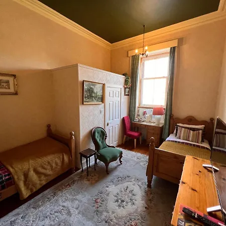 Rosehall 4*