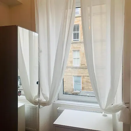 Centre Escape With Private Garden