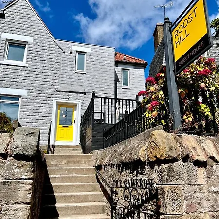 Roost Hill - Free Parking Zone Guest house