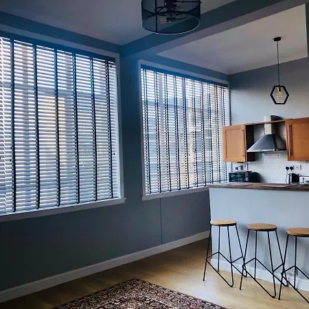 With Views - Sleeps 3 Apartment Edinburgh