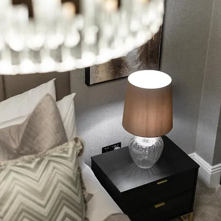 Апартаменты Luxury Georgian Retreat By Sovo