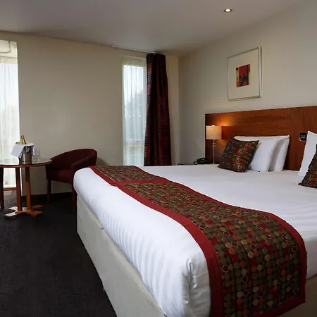 Western Kings Manor Hotel 3*