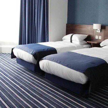 Hotel Piries Edinburgh