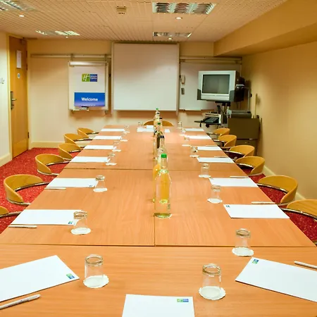 Hotel Express Centre By Ihg