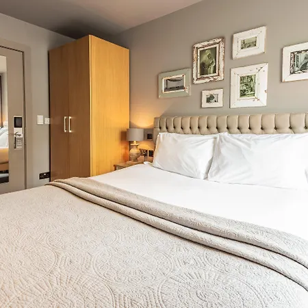 默里菲尔德酒店 4*