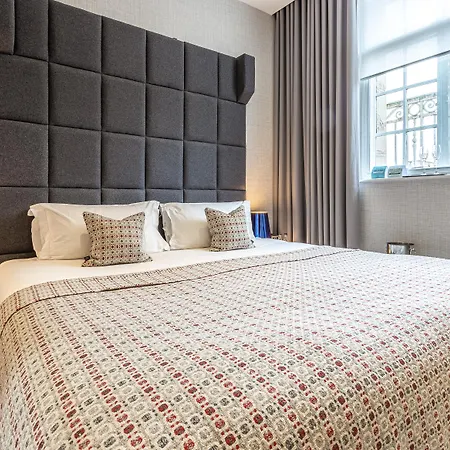 The On The Mile Otel 4*