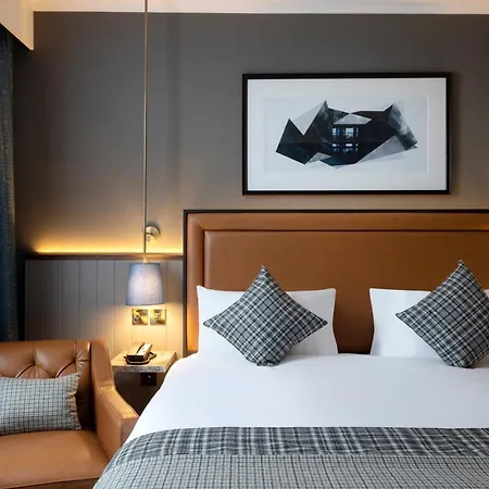 ليوناردو رويال