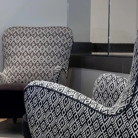 Hill Place Hotel 4*