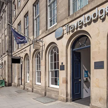 Отель Travelodge Waterloo Place