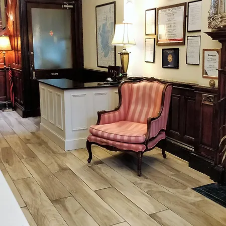 The Haymarket Lairg 3* エディンバラ