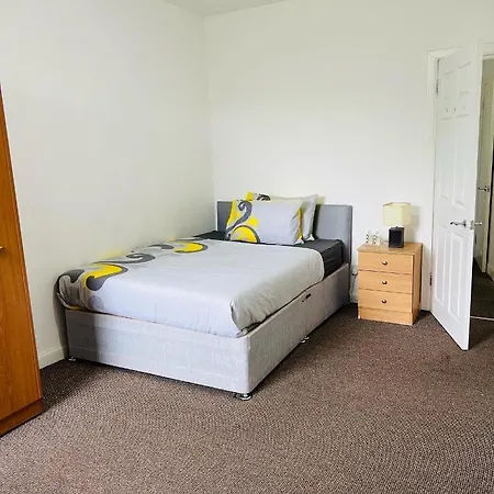 Lägenhet Simple 2bed Flat In Edinburgh. Edinburg