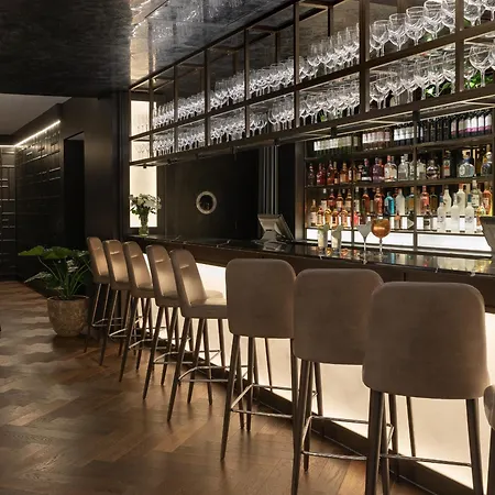 Отель Voco - Haymarket By Ihg 4*