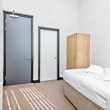 Altido Cosy In Newington Apartment