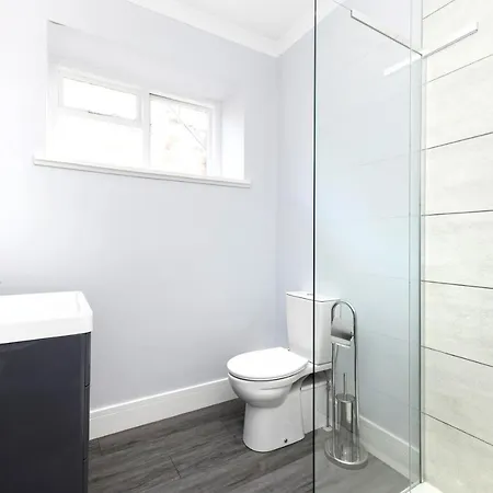 Joivy Modern Flat On Rose Street 爱丁堡