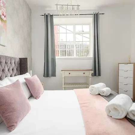 2 Bedroom Royal Mile