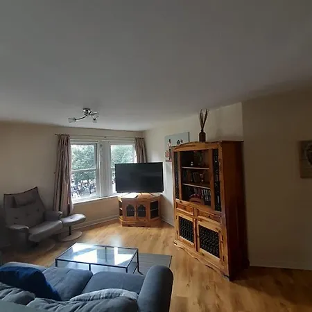 3 Bedrooms Flat In Central Old Town , Grassmarket Heart Of Flat Sleeps 6 , Eh1 *