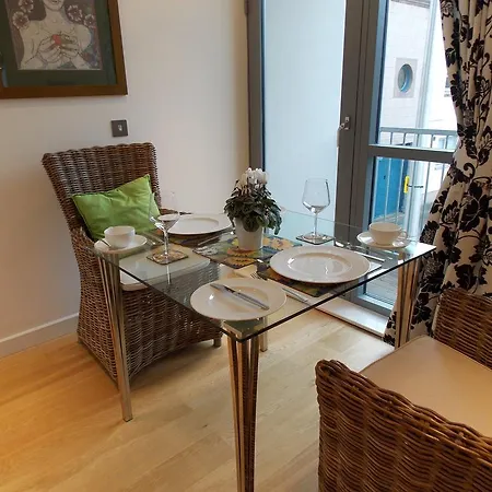 Apartament Violet Bank New Town *