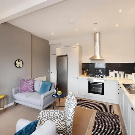 Altido Stylish 4-bed Flat In Old Town Appartement Édimbourg