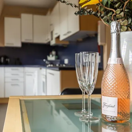 Amazing Castle View Edinburgh