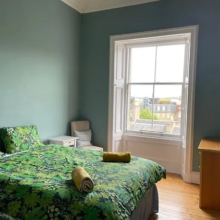 Apartment Montgomery Street Edinburgh