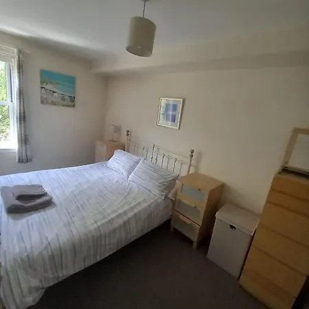 3 Bedrooms Flat In Central Old Town , Grassmarket Heart Of Flat Sleeps 6 , Eh1 *