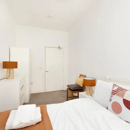 Altido Stylish 4-bed Flat In Old Town Appartement