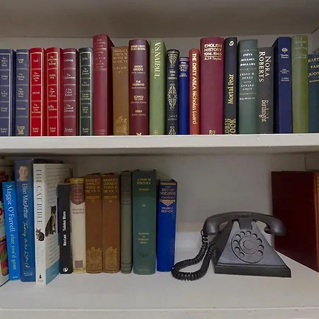 Cosy Near Centre Apartment *