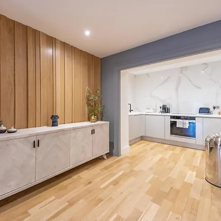 No1 - New Town Apartment *