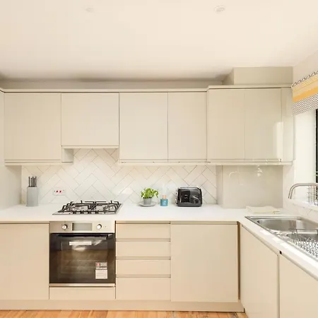 The New Town Mews By Calton Living *