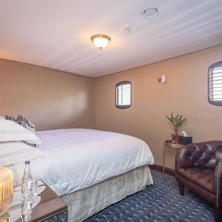 Ocean Mist Leith Hotel *