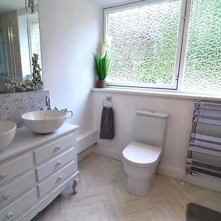 Perfect For Family Gatherings & Occasions, Sleeps 15 With Hot Tub