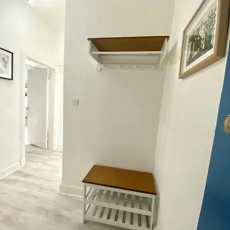 Cozy 1 Bedroom Tenement Flat Apartamento *