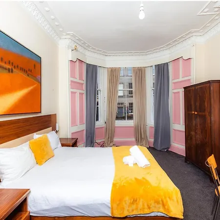 Super Central 4 Bedrooms By Calton Hill * Edinburgh