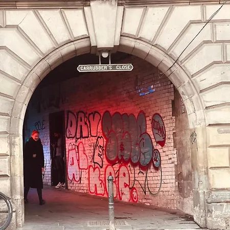 Historic Royal Mile Flat , 5min From Waverly Railway Station Apartamento *