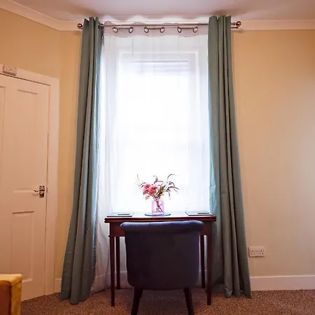 Cosy One Bedroom Flat In Center Edinburgh