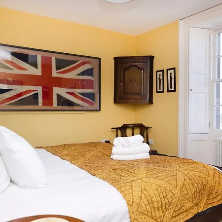 Joivy Inviting Flat At The Heart Of Apartment *