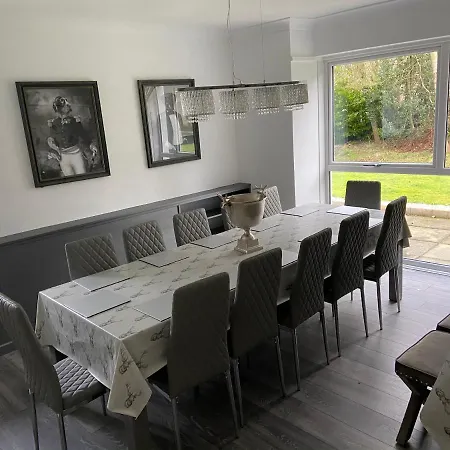 Perfect For Family Gatherings & Occasions, Sleeps 15 With Hot Tub Edimburgo