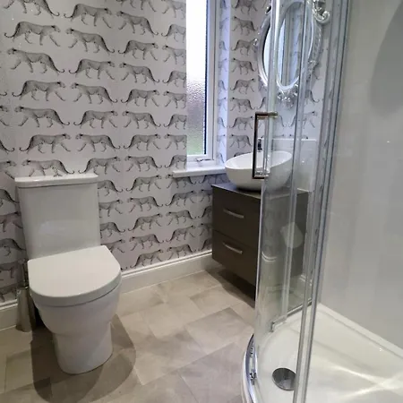 Perfect For Family Gatherings & Occasions, Sleeps 15 With Hot Tub Сasa de vacaciones *