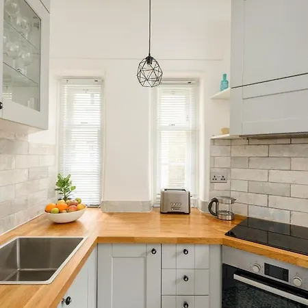 Heriot Bridge Hideaway By Calton Living