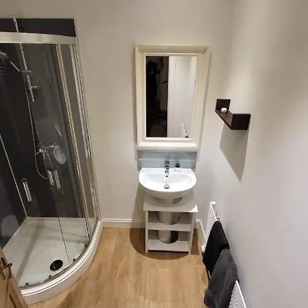 Lovely Comfortable Garden Flat In Morningside Apartamento Edimburgo