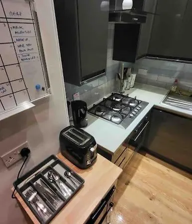 Lovely Comfortable Garden Flat In Morningside Apartamento Edimburgo
