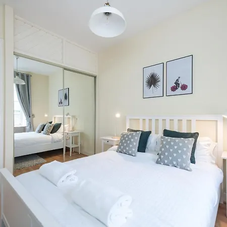 شقة Bright And Modern 2 Bed