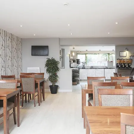 Cairn & Apart-hotel