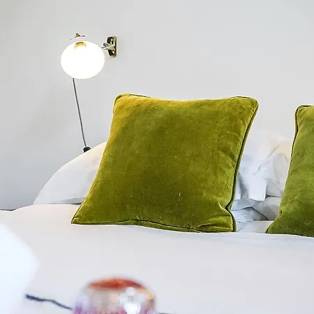 Centre 2 Bedroom Main Door *