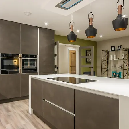 度假居 Festival And