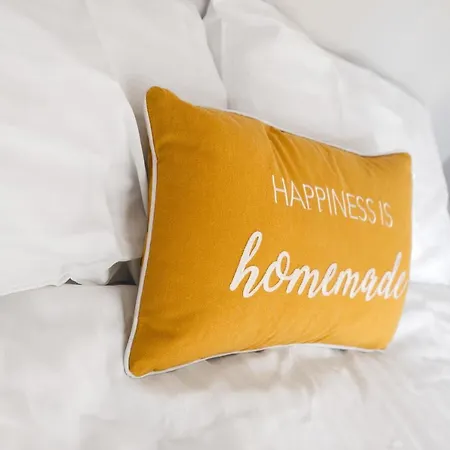 Lägenhet 2 Bedroom Centre - Royal Mile - Castle & Waverley Train Station - Sleeps 4